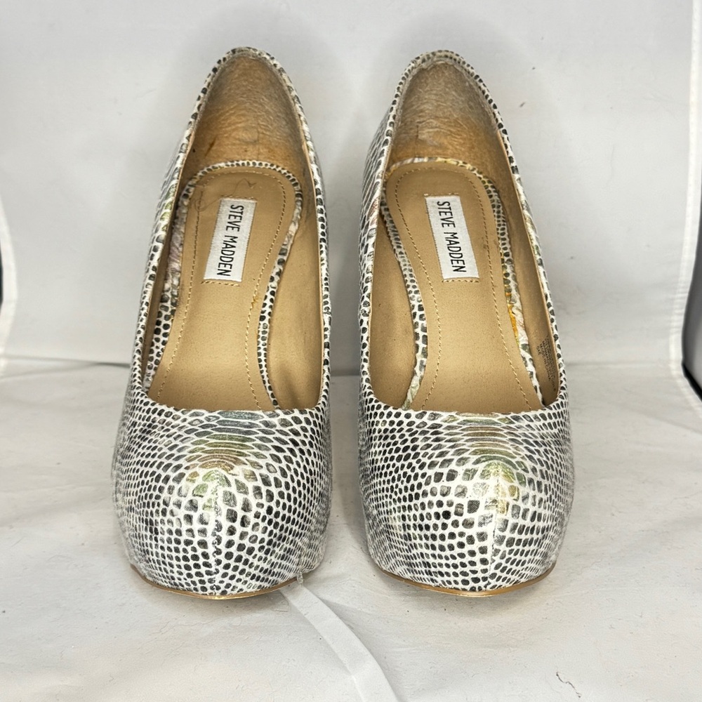 Steve Madden Silver Textured Heels